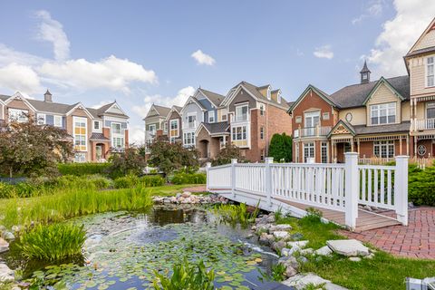 Tiny photo for 4147 Royal Mews Circle #204, Naperville, IL 60564 (MLS # 12644848)