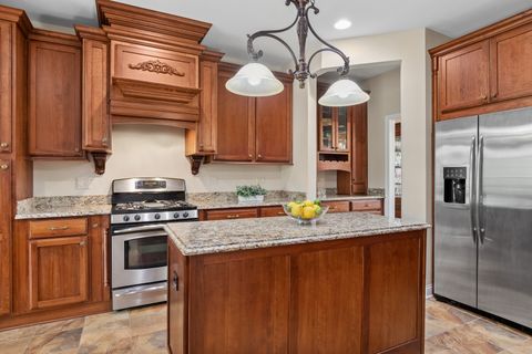 Tiny photo for 4147 Royal Mews Circle #204, Naperville, IL 60564 (MLS # 12644848)