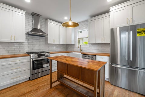 Tiny photo for 4142 Wolf Road, Western Springs, IL 60558 (MLS # 12710134)
