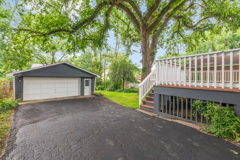 Tiny photo for 4142 Wolf Road, Western Springs, IL 60558 (MLS # 12710134)