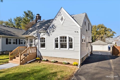 Photo of 907 W Galena Boulevard, Aurora, IL 60506 (MLS # 12782230)