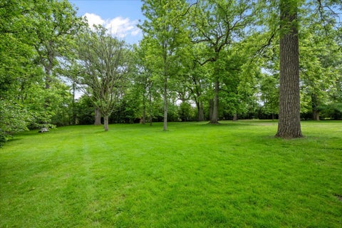 Tiny photo for 220 Shadowood Lane, Northfield, IL 60093 (MLS # 12653088)