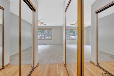 Tiny photo for 721 Brentwood Court, Algonquin, IL 60102 (MLS # 12522994)