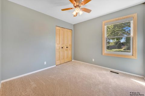 Tiny photo for 721 Brentwood Court, Algonquin, IL 60102 (MLS # 12522994)
