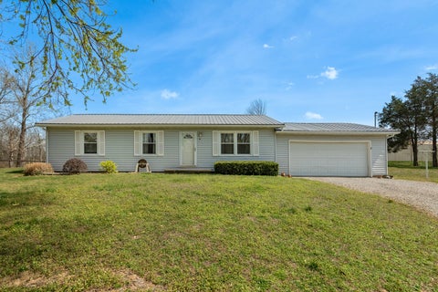 Tiny photo for 306 N White Street N, Creal Springs, IL 62922 (MLS # 12608438)