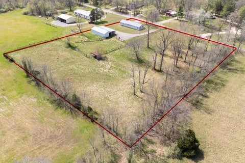 Tiny photo for 306 N White Street N, Creal Springs, IL 62922 (MLS # 12608438)