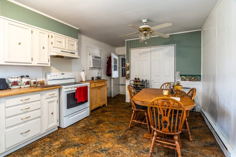 Tiny photo for 306 N White Street N, Creal Springs, IL 62922 (MLS # 12608438)