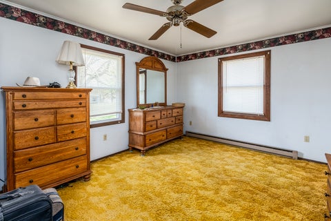 Tiny photo for 306 N White Street N, Creal Springs, IL 62922 (MLS # 12608438)