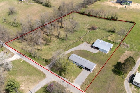 Tiny photo for 306 N White Street N, Creal Springs, IL 62922 (MLS # 12608438)