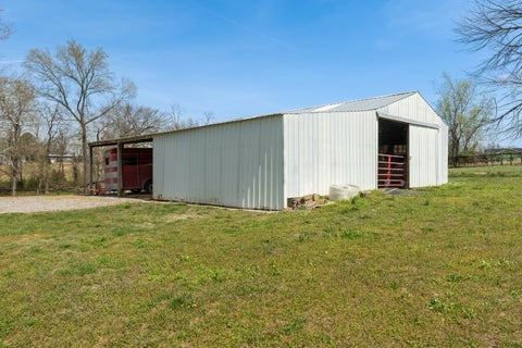 Tiny photo for 306 N White Street N, Creal Springs, IL 62922 (MLS # 12608438)