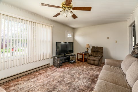 Tiny photo for 306 N White Street N, Creal Springs, IL 62922 (MLS # 12608438)