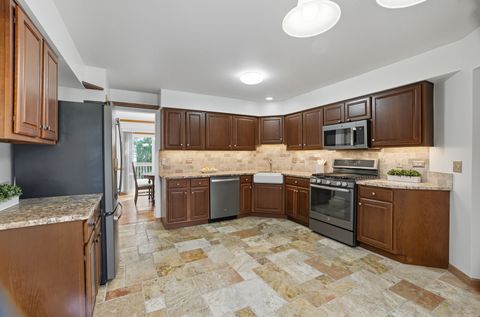 Tiny photo for 511 Rosebud Drive S, Lombard, IL 60148 (MLS # 12476889)