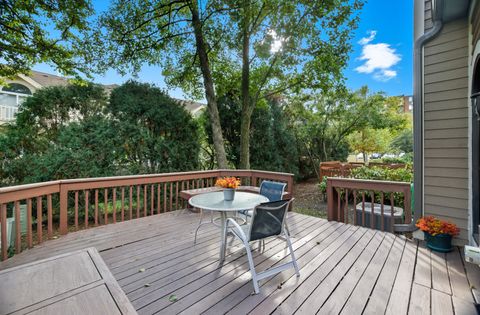 Tiny photo for 511 Rosebud Drive S, Lombard, IL 60148 (MLS # 12476889)