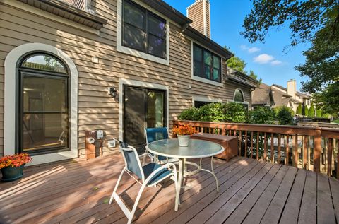 Tiny photo for 511 Rosebud Drive S, Lombard, IL 60148 (MLS # 12476889)