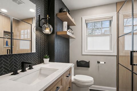 Tiny photo for 614 West Street, Libertyville, IL 60048 (MLS # 12620277)