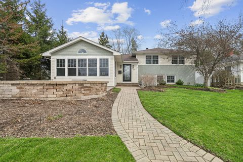 Tiny photo for 614 West Street, Libertyville, IL 60048 (MLS # 12620277)