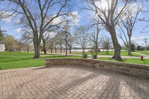 Tiny photo for 614 West Street, Libertyville, IL 60048 (MLS # 12620277)