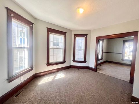 Tiny photo for 620 16TH Avenue, East Moline, IL 61244 (MLS # QC4261514)