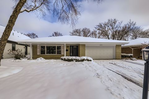 303 S Fernandez Avenue Arlington Heights IL 60005