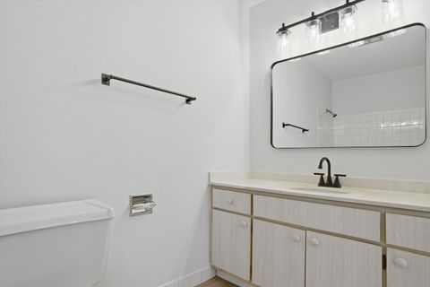 Tiny photo for 1880 Bonnie Lane #412, Hoffman Estates, IL 60169 (MLS # 12626396)
