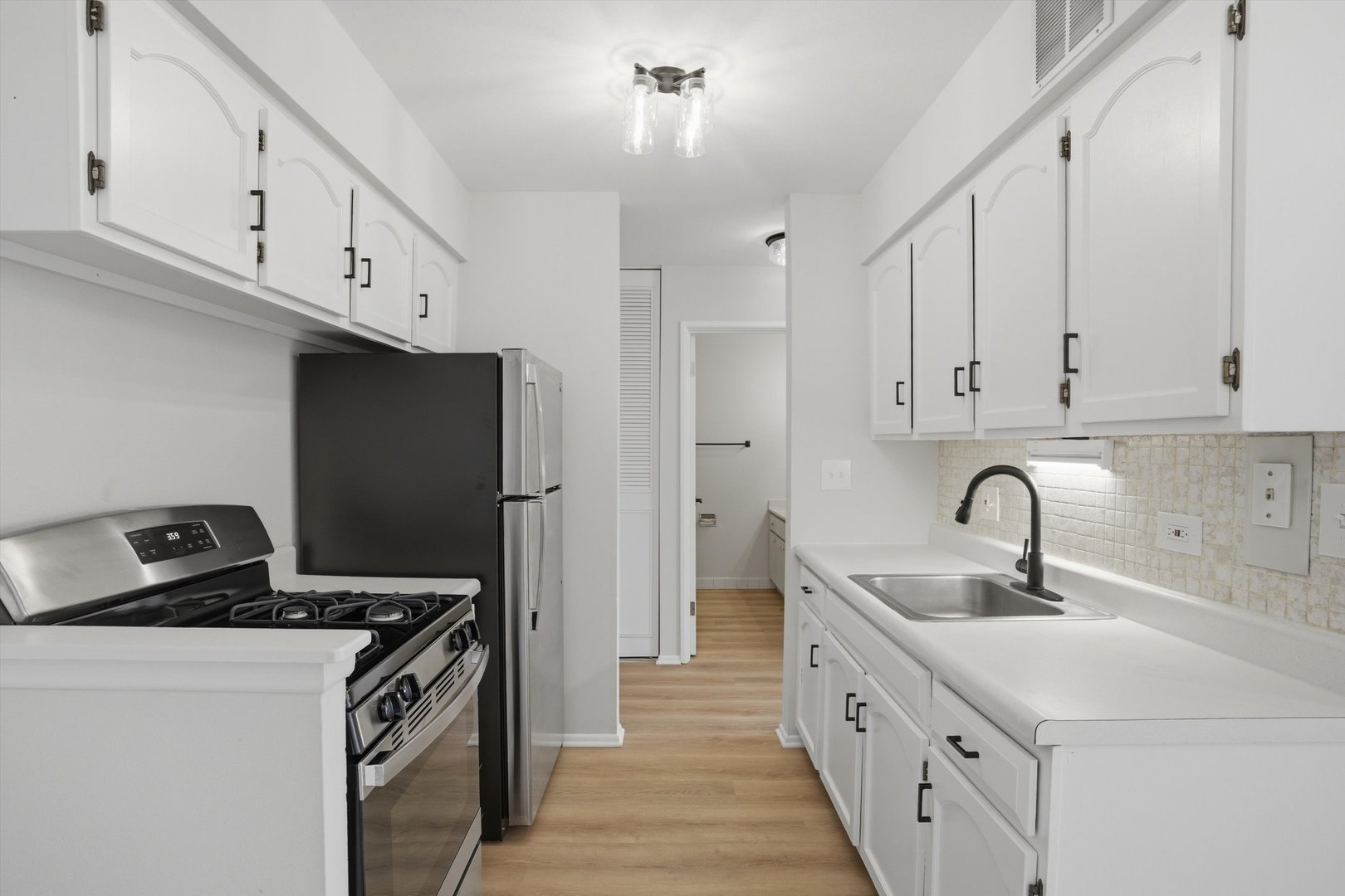 1880 Bonnie Lane 412