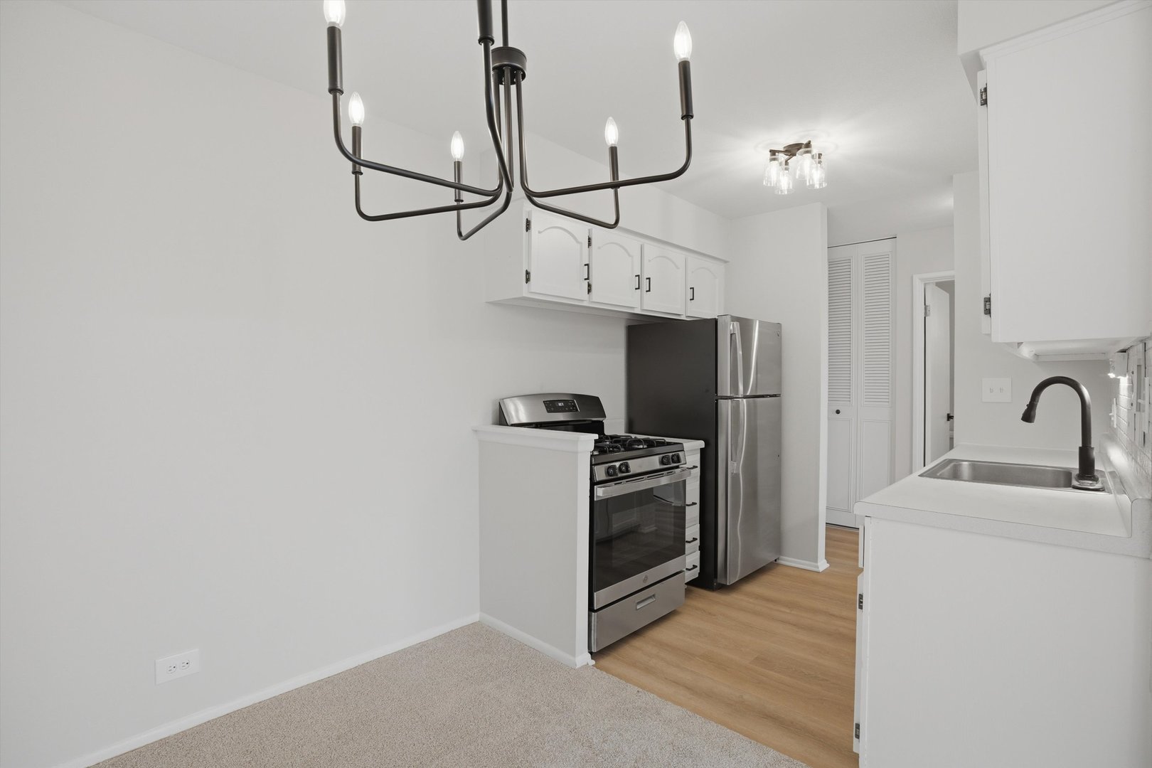 1880 Bonnie Lane 412