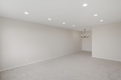 Tiny photo for 1880 Bonnie Lane #412, Hoffman Estates, IL 60169 (MLS # 12626396)