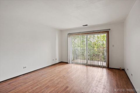 Tiny photo for 7000 Sussex Court #204, Woodridge, IL 60517 (MLS # 12455751)