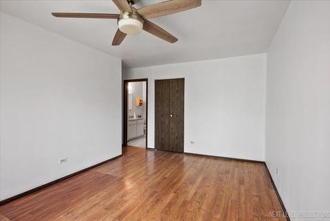 Tiny photo for 7000 Sussex Court #204, Woodridge, IL 60517 (MLS # 12455751)