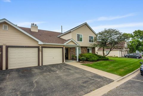 Tiny photo for 7000 Sussex Court #204, Woodridge, IL 60517 (MLS # 12455751)