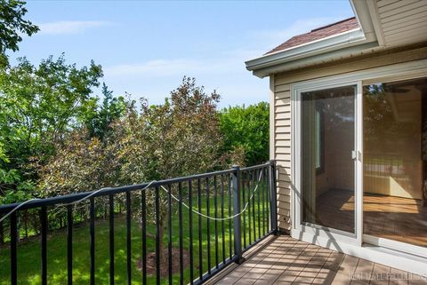 Tiny photo for 7000 Sussex Court #204, Woodridge, IL 60517 (MLS # 12455751)