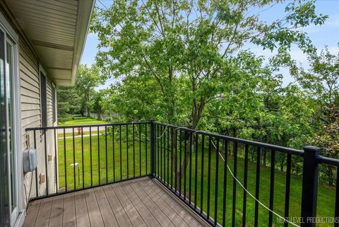 Tiny photo for 7000 Sussex Court #204, Woodridge, IL 60517 (MLS # 12455751)