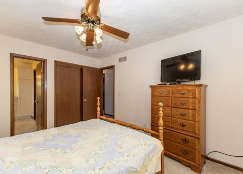 Tiny photo for 570 32nd Avenue, East Moline, IL 61244 (MLS # 12798094)