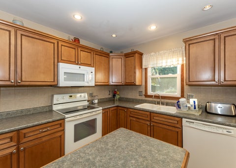 Tiny photo for 570 32nd Avenue, East Moline, IL 61244 (MLS # 12798094)