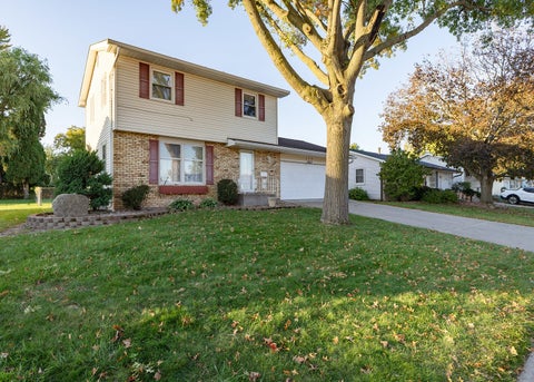 Photo of 570 32nd Avenue, East Moline, IL 61244 (MLS # 12798094)
