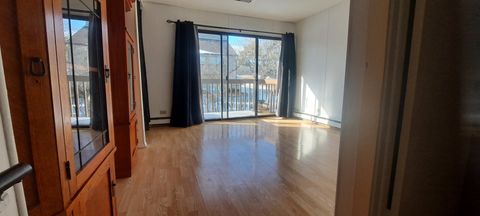 Tiny photo for 23 Jamaica Colony Common #5, Fox Lake, IL 60020 (MLS # 12558335)