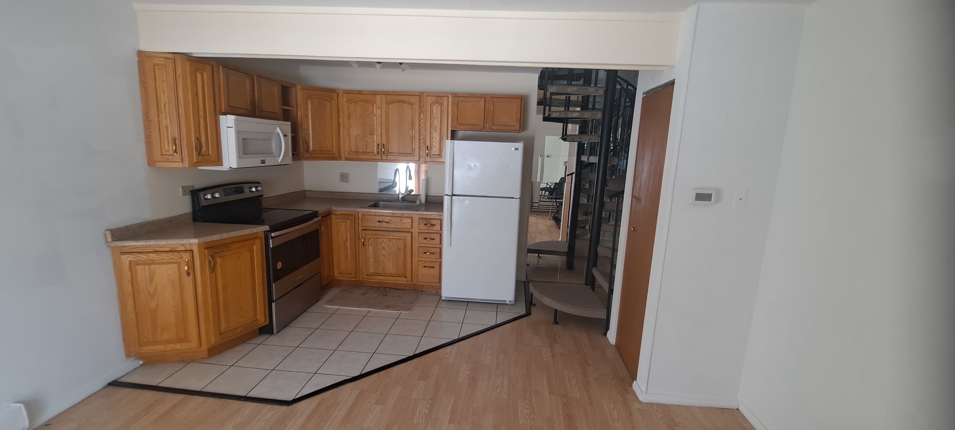 23 Jamaica Colony Common 5