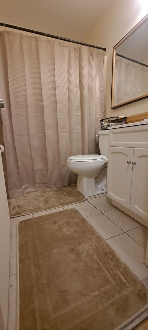 Tiny photo for 23 Jamaica Colony Common #5, Fox Lake, IL 60020 (MLS # 12558335)