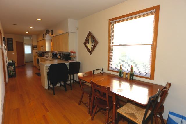 1527 W School Street 1