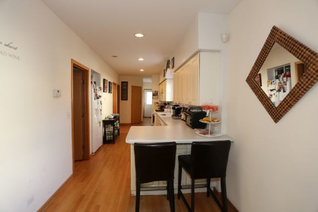 1527 W School Street 1