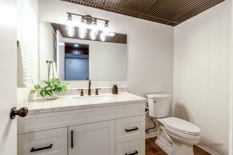 Tiny photo for 1967 Red Fox Lane, Green Oaks, IL 60048 (MLS # 12586254)