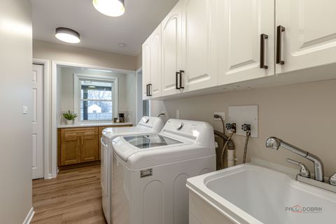 Tiny photo for 1967 Red Fox Lane, Green Oaks, IL 60048 (MLS # 12586254)