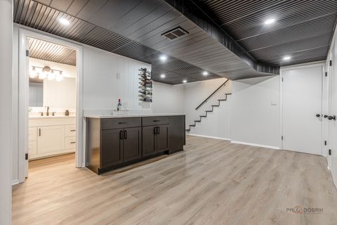 Tiny photo for 1967 Red Fox Lane, Green Oaks, IL 60048 (MLS # 12586254)