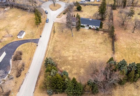 Tiny photo for 1967 Red Fox Lane, Green Oaks, IL 60048 (MLS # 12586254)