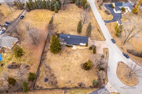 Tiny photo for 1967 Red Fox Lane, Green Oaks, IL 60048 (MLS # 12586254)