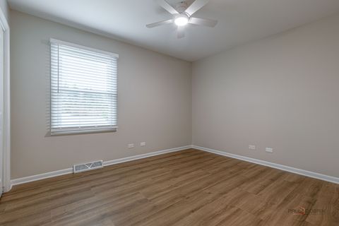 Tiny photo for 1967 Red Fox Lane, Green Oaks, IL 60048 (MLS # 12586254)