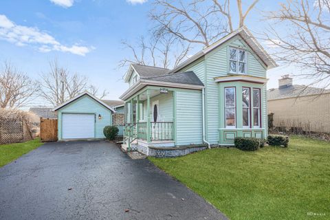 5213 Fairview Avenue Downers Grove IL 60515