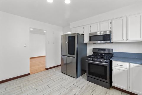 Tiny photo for 16666 Parliament Avenue, Tinley Park, IL 60477 (MLS # 12511313)