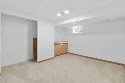 Tiny photo for 16666 Parliament Avenue, Tinley Park, IL 60477 (MLS # 12511313)