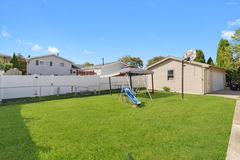 Tiny photo for 16666 Parliament Avenue, Tinley Park, IL 60477 (MLS # 12511313)